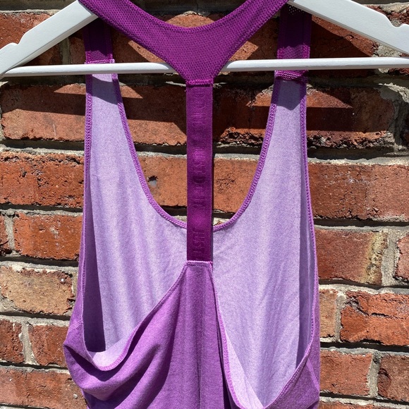 NIKE - workout 🏋️♂️ shirt - Picture 6 of 10